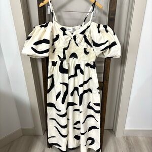 Japna Cream and Black midi dress